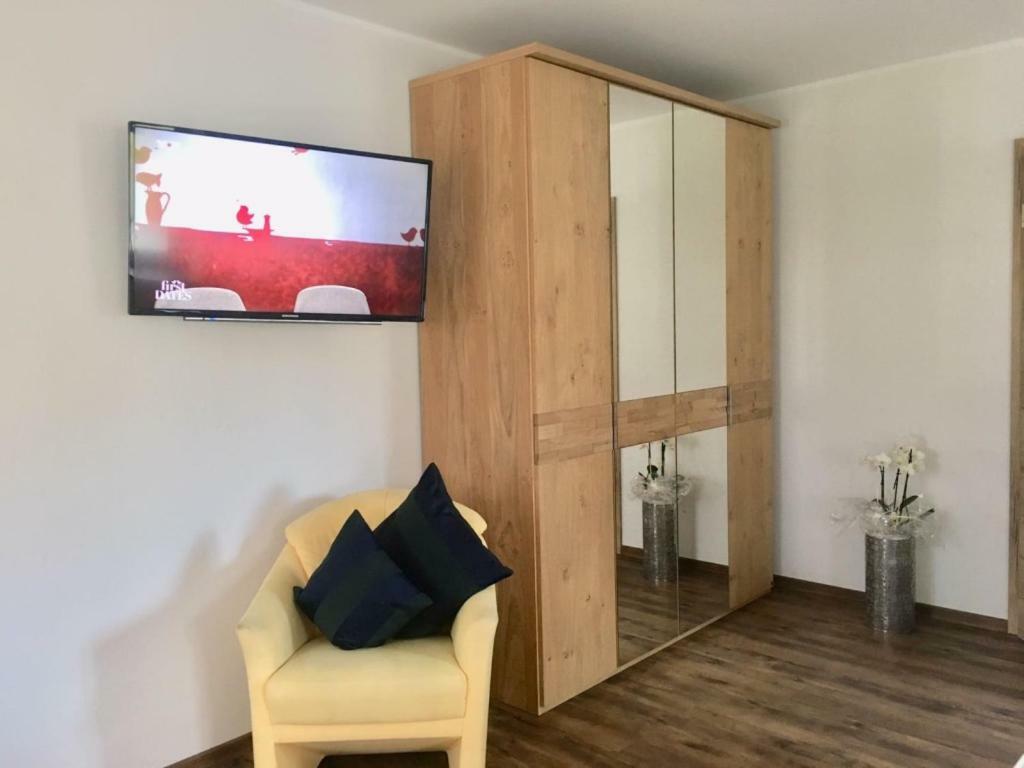 ריאדנבורג Ferienwohnung Zum Dorfwirt מראה חיצוני תמונה