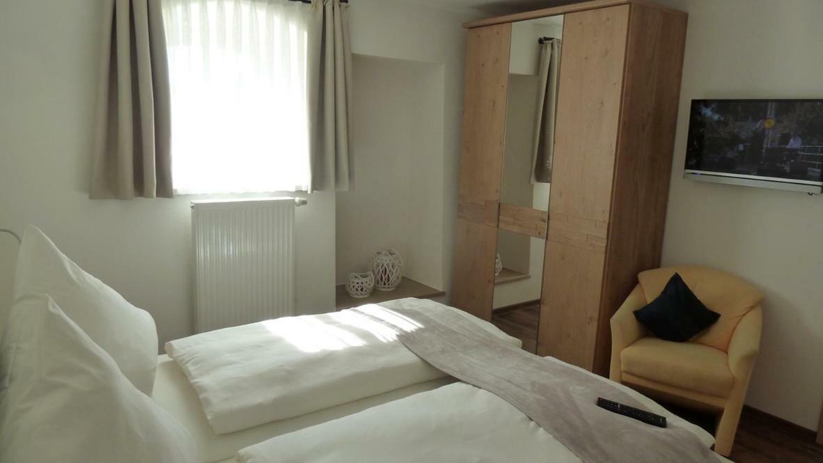 ריאדנבורג Ferienwohnung Zum Dorfwirt מראה חיצוני תמונה