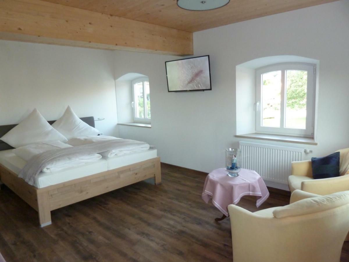 ריאדנבורג Ferienwohnung Zum Dorfwirt מראה חיצוני תמונה
